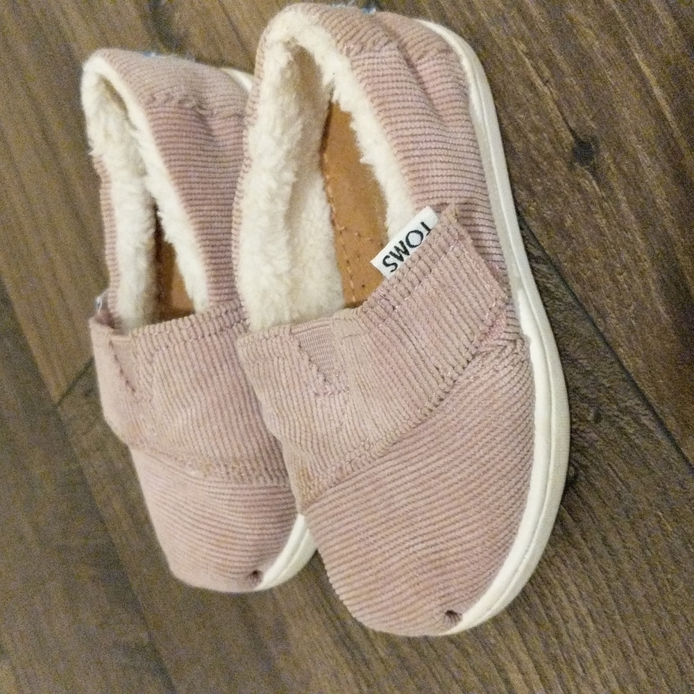 Girls Toms
